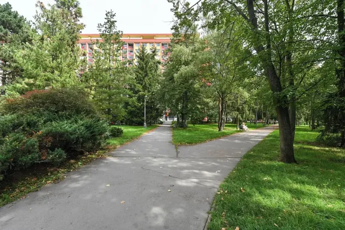 Pronájem bytu 2+kk, Praha - Kobylisy, Famfulíkova, 44 m2