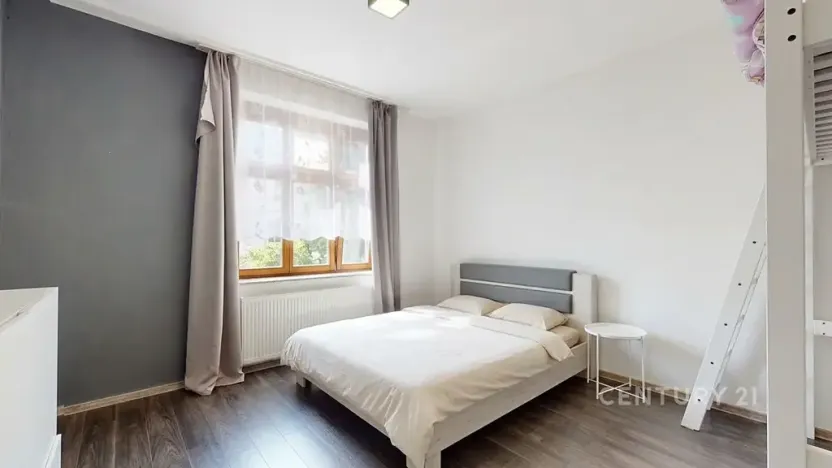 Pronájem bytu 2+kk, Ostrava, Bratrská, 52 m2