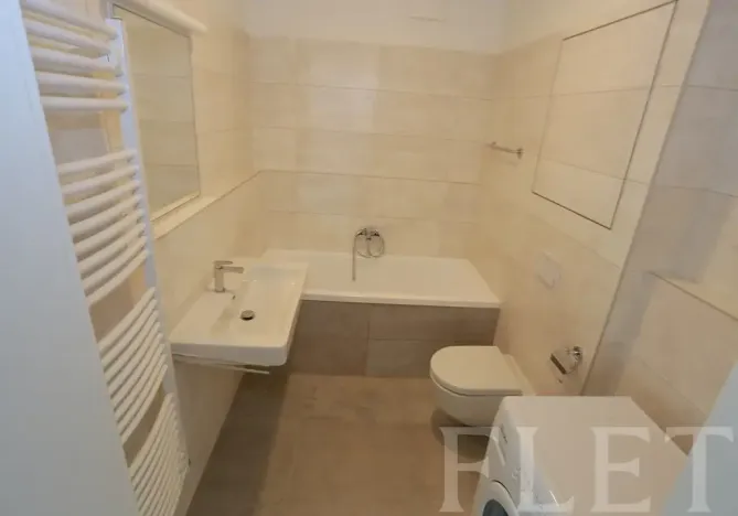 Pronájem bytu 2+kk, Praha - Karlín, U Mlýnského kanálu, 57 m2