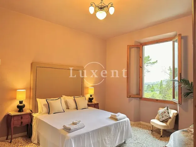 Prodej vily, Loro Ciuffenna, Itálie, 900 m2