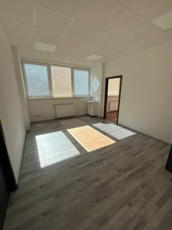 Pronájem kanceláře, Kolín, Plynárenská, 28 m2