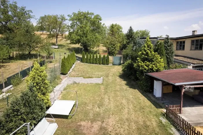Prodej rodinného domu, Roštění, 450 m2