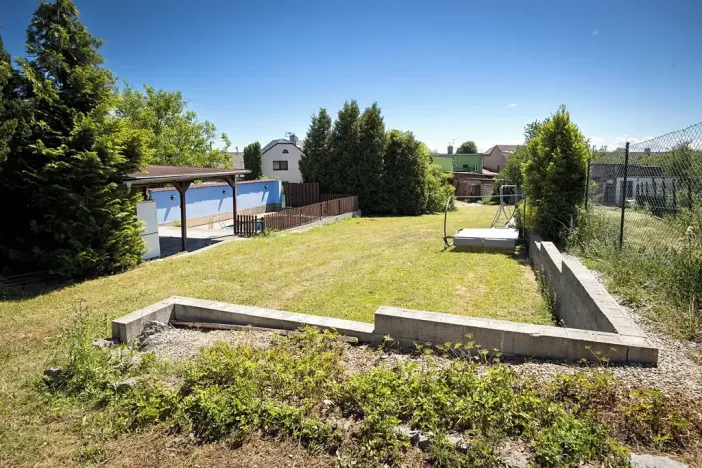 Prodej rodinného domu, Roštění, 450 m2