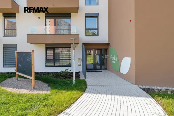 Prodej bytu 2+kk, Praha - Černý Most, Arnošta Valenty, 59 m2