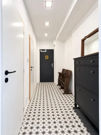 Pronájem bytu 2+kk, Praha - Záběhlice, Trenčínská, 54 m2