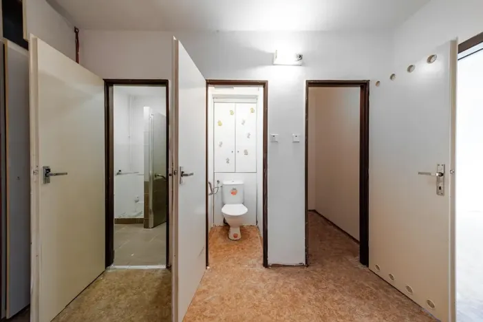 Prodej bytu 2+1, Praha - Kobylisy, Burešova, 62 m2