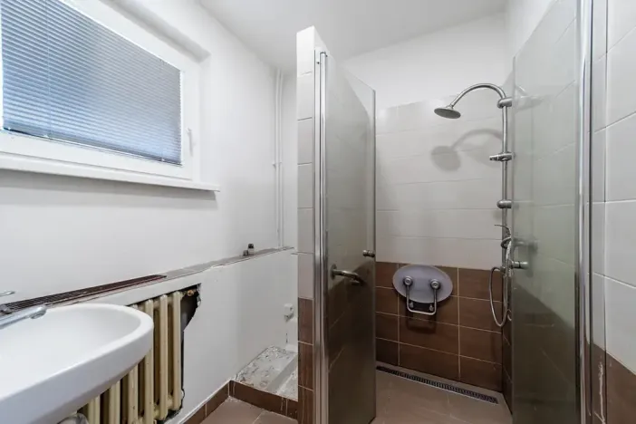 Prodej bytu 2+1, Praha - Kobylisy, Burešova, 62 m2