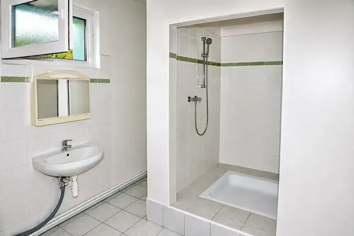 Prodej podílu rodinného domu, Vintířov, 200 m2