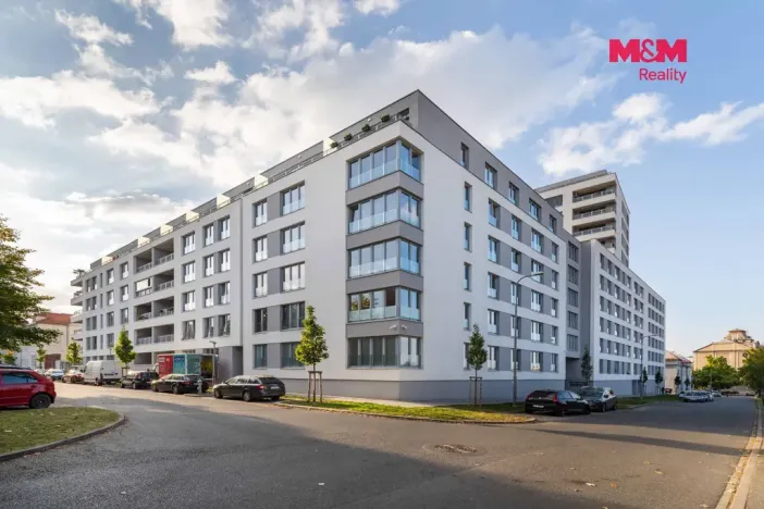Pronájem garáže, Plzeň - Jižní Předměstí, Stehlíkova, 12 m2