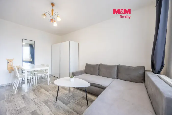 Prodej bytu 3+1, Klášterec nad Ohří - Miřetice u Klášterce nad Ohří, Dukelská, 61 m2