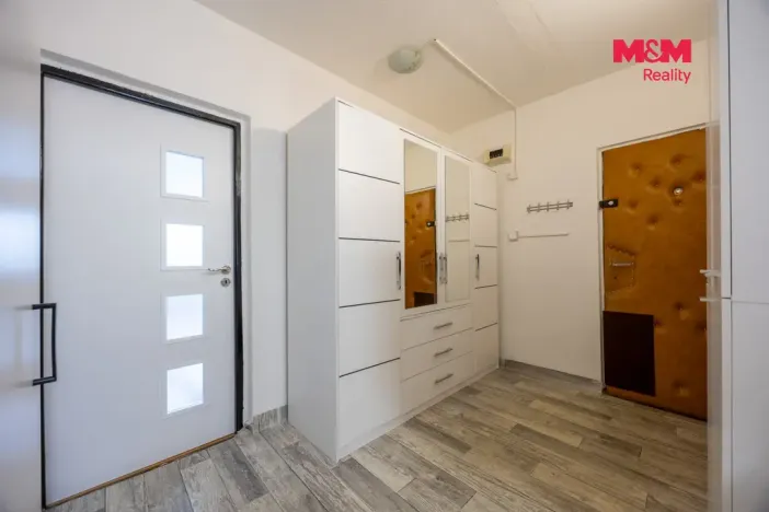 Prodej bytu 3+1, Klášterec nad Ohří - Miřetice u Klášterce nad Ohří, Dukelská, 61 m2
