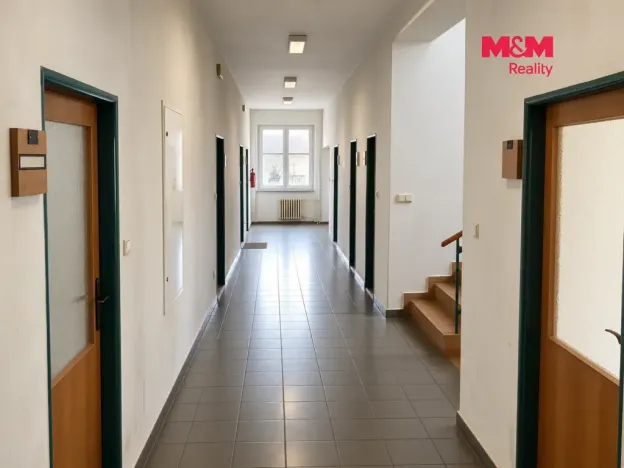 Pronájem kanceláře, Hradec Králové - Plotiště nad Labem, Koutníkova, 29 m2