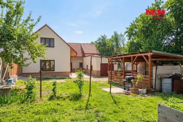 Prodej rodinného domu, Peruc - Černochov, 288 m2