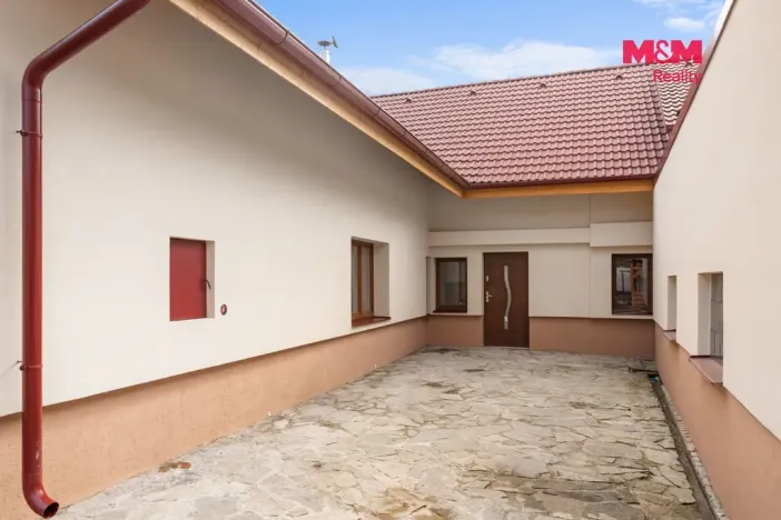 Prodej rodinného domu, Peruc - Černochov, 288 m2