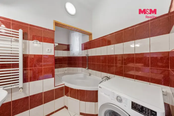 Prodej bytu 2+1, Děčín - Děčín VI-Letná, Ruská, 64 m2