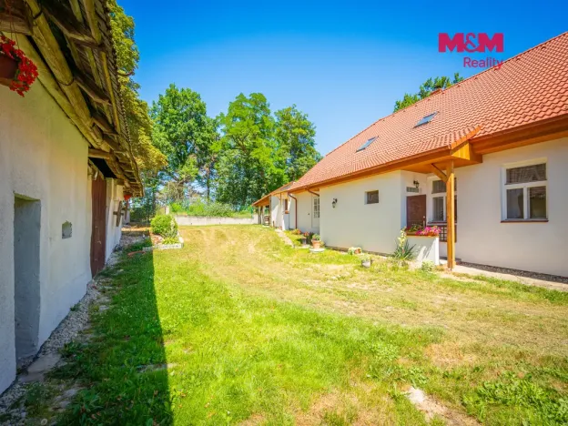 Prodej rodinného domu, Miličín - Petrovice, 360 m2