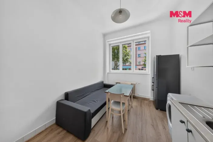 Prodej bytu 1+1, Praha, Bělohorská, 43 m2