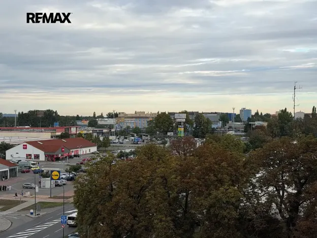 Pronájem bytu 1+1, Hodonín, Velkomoravská, 31 m2