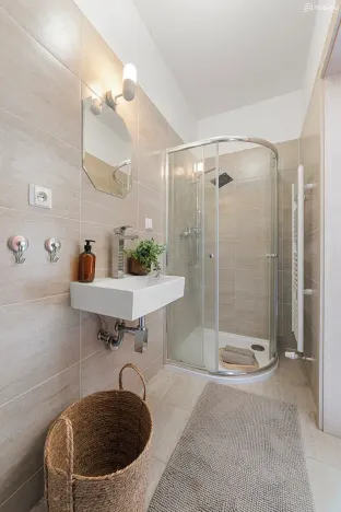 Pronájem bytu 1+kk, Brno, Štefánikova, 27 m2