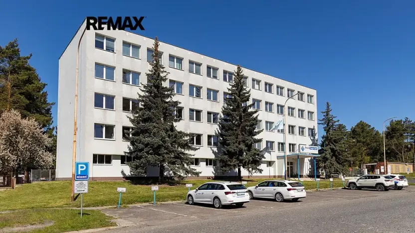 Pronájem kanceláře, Česká Lípa, Děčínská, 350 m2
