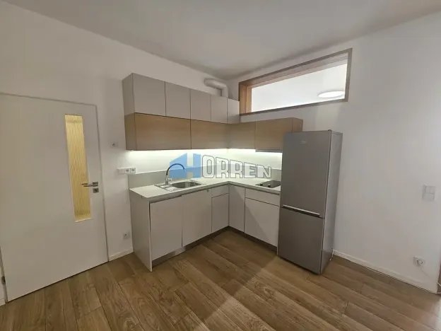 Pronájem bytu 2+kk, Praha - Libeň, Primátorská, 55 m2