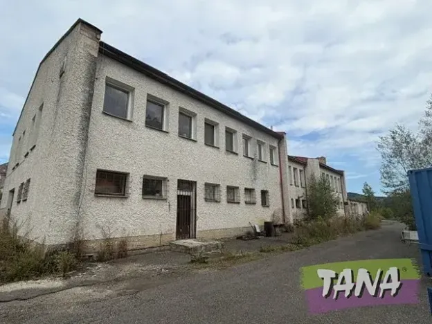 Prodej obchodního prostoru, Jenišovice, 1400 m2