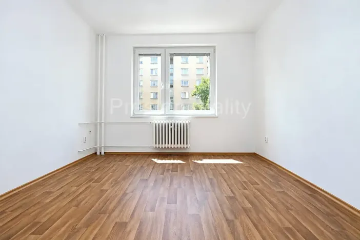Pronájem bytu 2+1, Pardubice, Na Drážce, 50 m2