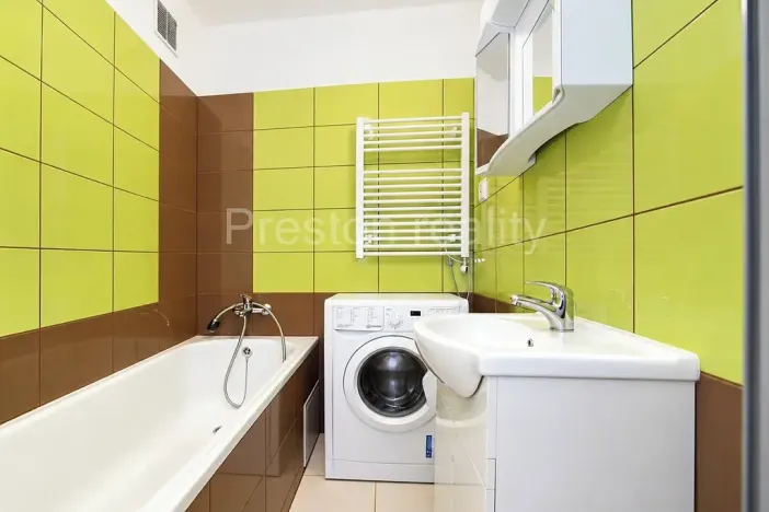 Pronájem bytu 2+1, Pardubice, Na Drážce, 50 m2