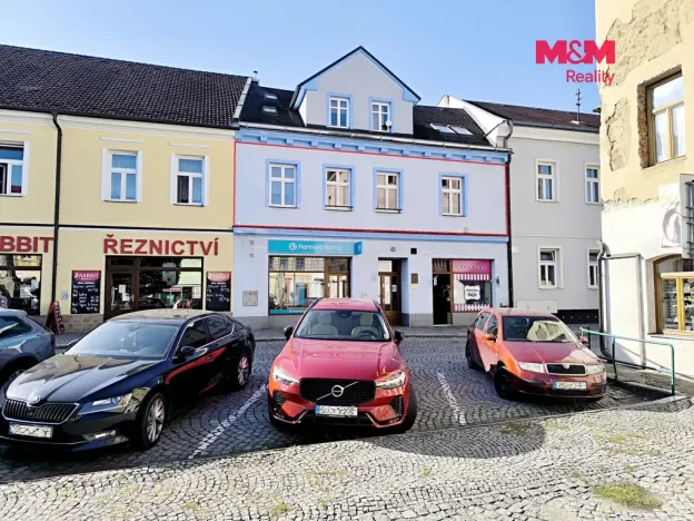 Pronájem kanceláře, Ledeč nad Sázavou, Husovo náměstí, 85 m2