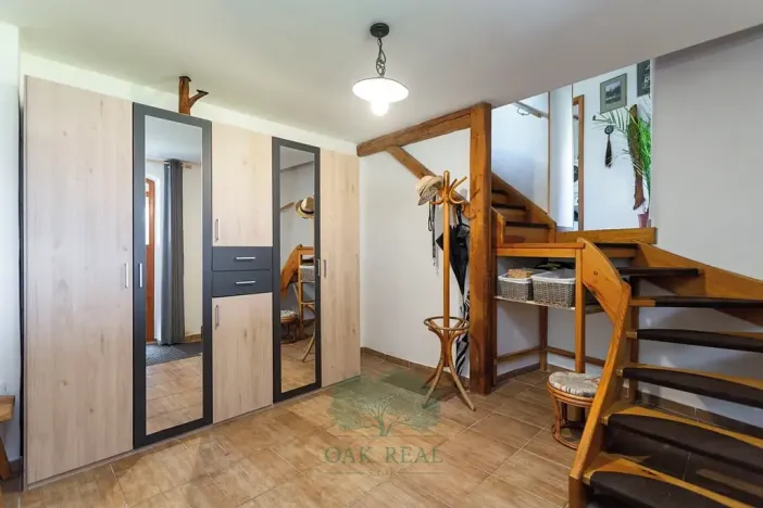Prodej výrobních prostor, Skomelno, 284 m2