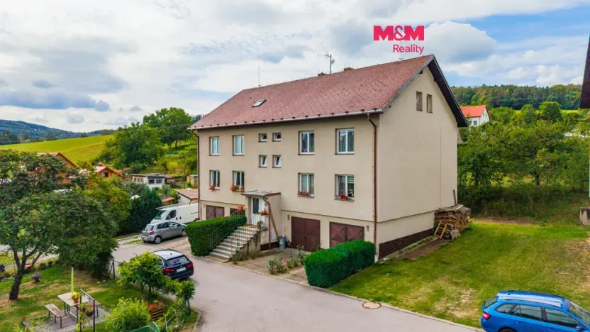 Prodej bytu 3+1, Brloh, 69 m2