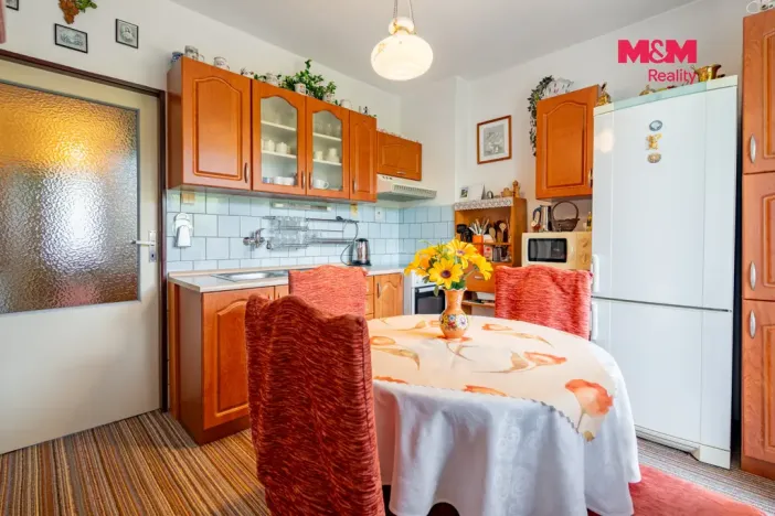 Prodej bytu 3+1, Brloh, 69 m2