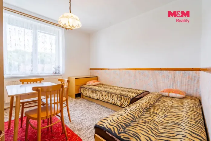 Prodej bytu 3+1, Brloh, 69 m2