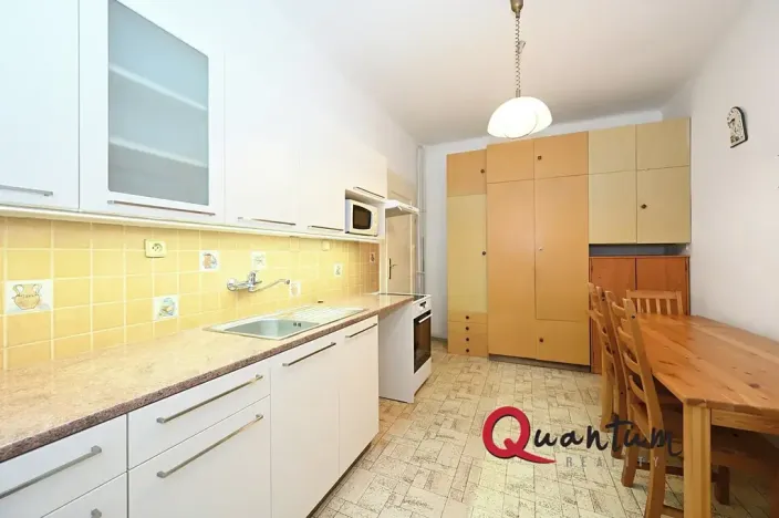 Pronájem bytu 1+1, Praha - Hradčany, Tychonova, 46 m2