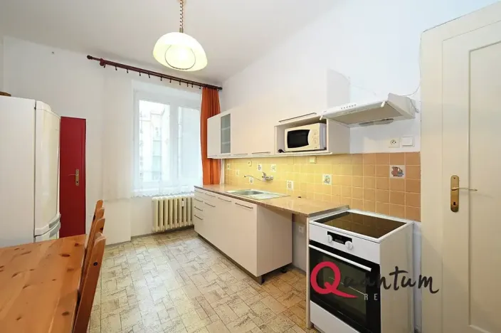Pronájem bytu 1+1, Praha - Hradčany, Tychonova, 46 m2