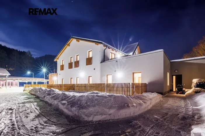 Prodej bytu 3+kk, Svoboda nad Úpou, Nádražní, 65 m2