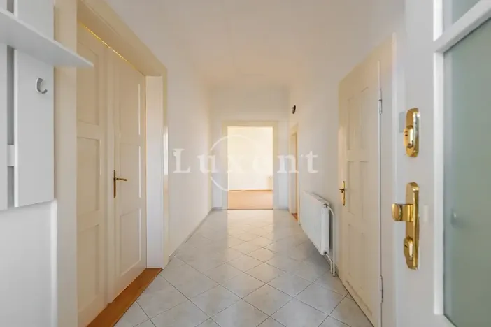 Prodej kanceláře, Chotěboř, Legií, 361 m2