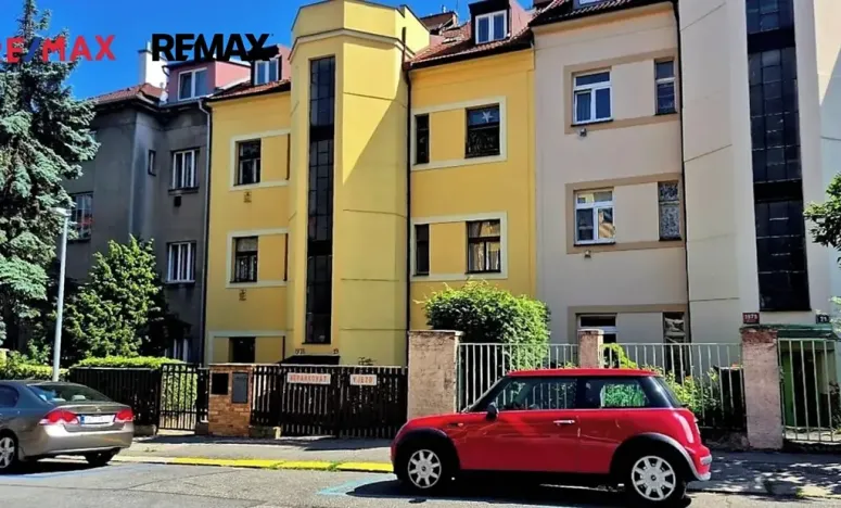 Pronájem bytu 1+1, Praha - Smíchov, Fráni Šrámka, 47 m2