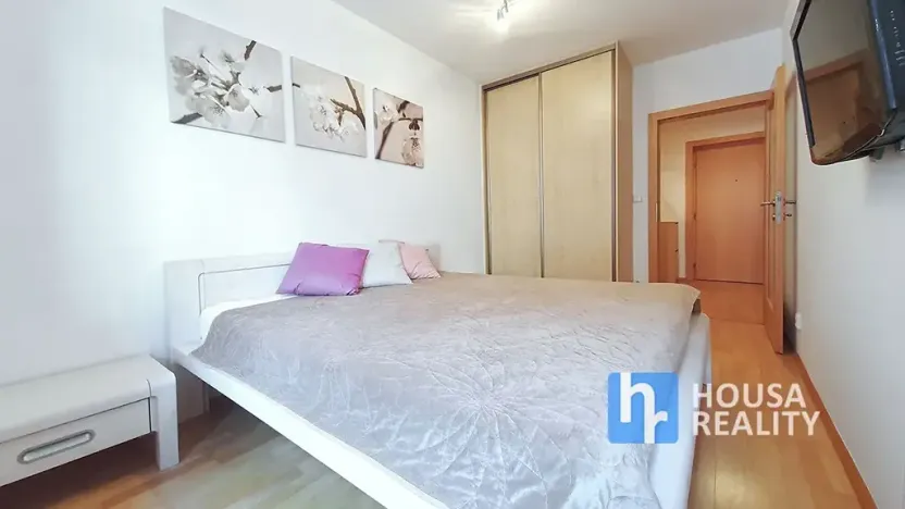 Pronájem bytu 2+kk, Praha - Vysočany, Nepilova, 50 m2