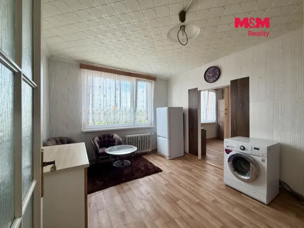 Pronájem bytu 1+1, Chomutov, Kostnická, 36 m2