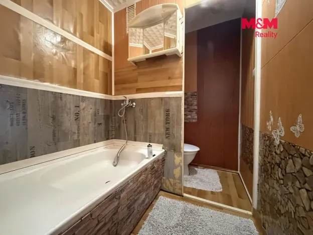 Pronájem bytu 1+1, Chomutov, Kostnická, 36 m2