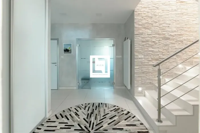 Prodej rodinného domu, Olomouc, Einsteinova, 326 m2