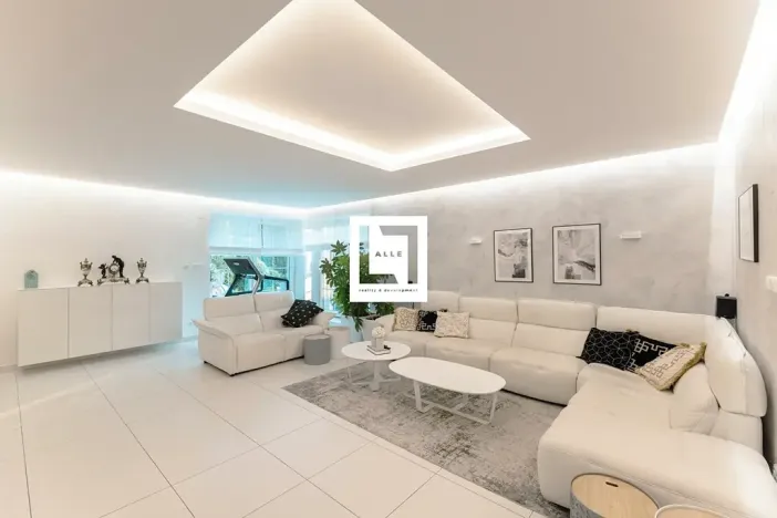 Prodej rodinného domu, Olomouc, Einsteinova, 326 m2