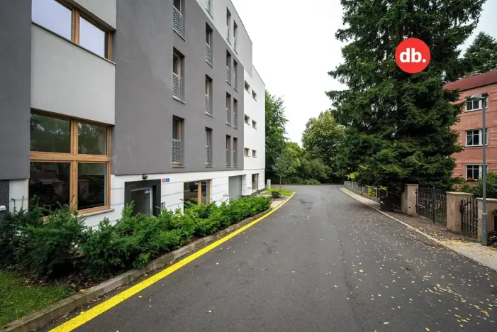 Prodej kanceláře, Karlovy Vary, Šumavská, 63 m2