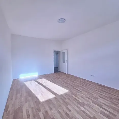 Pronájem bytu 2+kk, Praha - Bubeneč, U zeměpisného ústavu, 46 m2