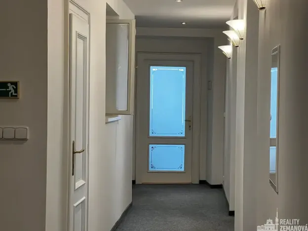 Pronájem kanceláře, Praha - Nové Město, Rumunská, 25 m2