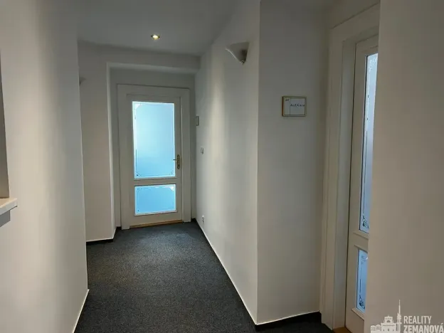 Pronájem kanceláře, Praha - Nové Město, Rumunská, 25 m2