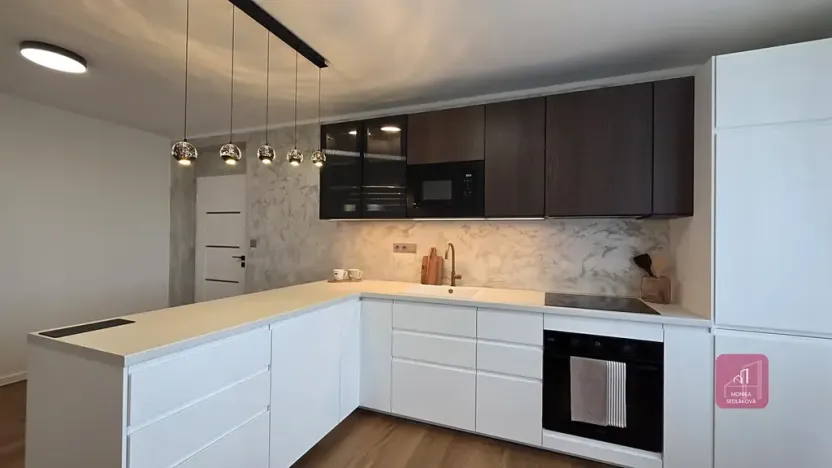 Prodej bytu 4+kk, Mokrá-Horákov, 72 m2