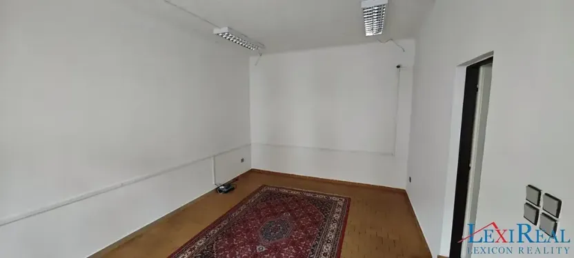 Pronájem obchodního prostoru, Praha - Zbraslav, U Národní galerie, 41 m2