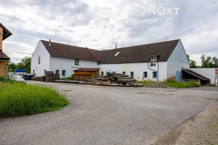 Pronájem výrobních prostor, Boršov nad Vltavou, 400 m2